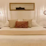 Suite 102